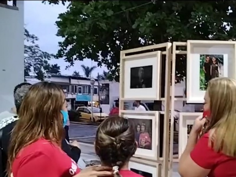 Documentan viacrucis de colectivos veracruzanos en búsqueda