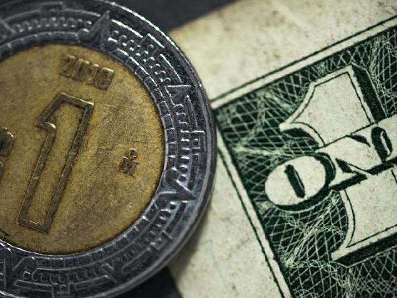 Dólar se ofrece hasta en 19.32 pesos