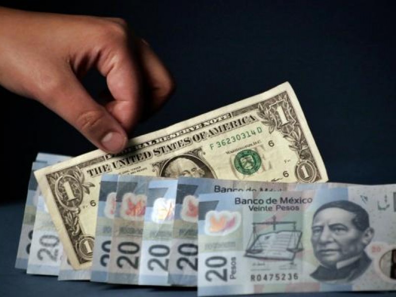 Dólar se vende en 20.52 pesos en bancos