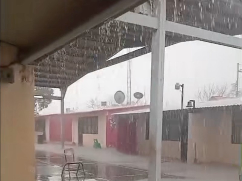 Domingo lluvioso en distintas regiones de Sonora