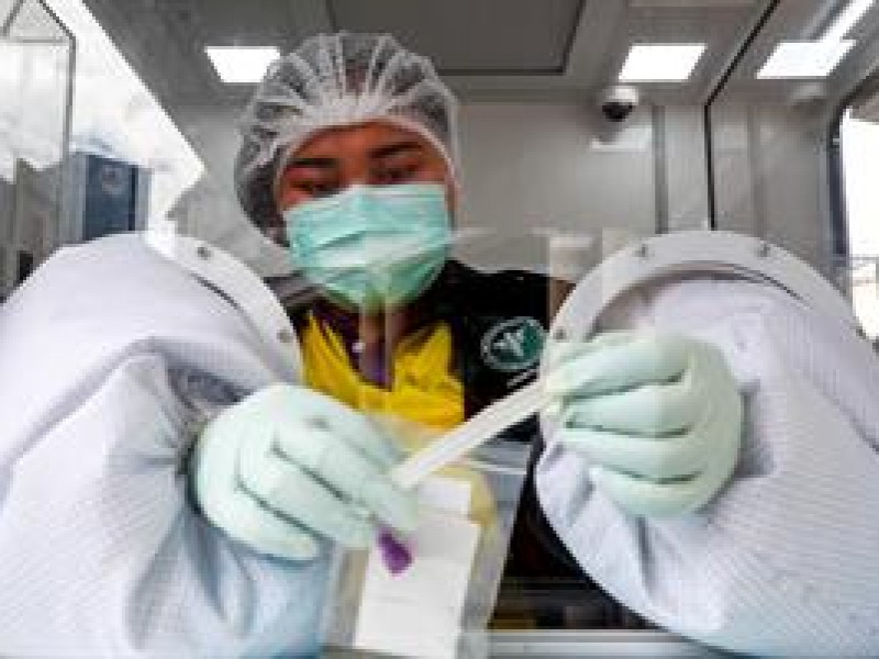 Dona España vacunas anticovid a Colombia