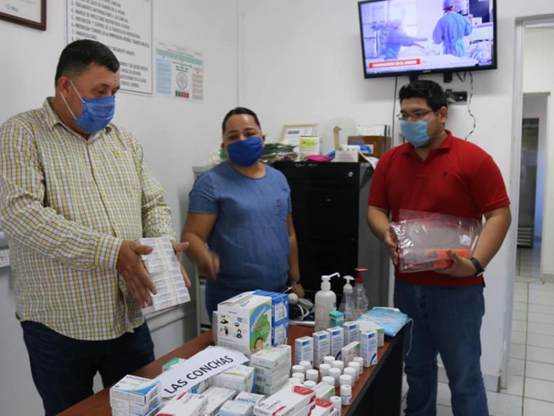 Donan medicamentos a centros de salud