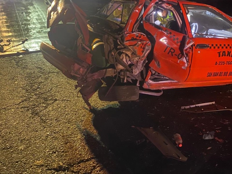 Dos conductores murieron tras fatal accidente en Tequisquiapan