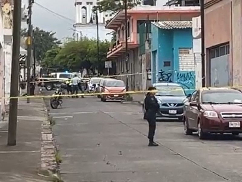 Dos ejecutados en calle 27 de Septiembre, centro de Colima