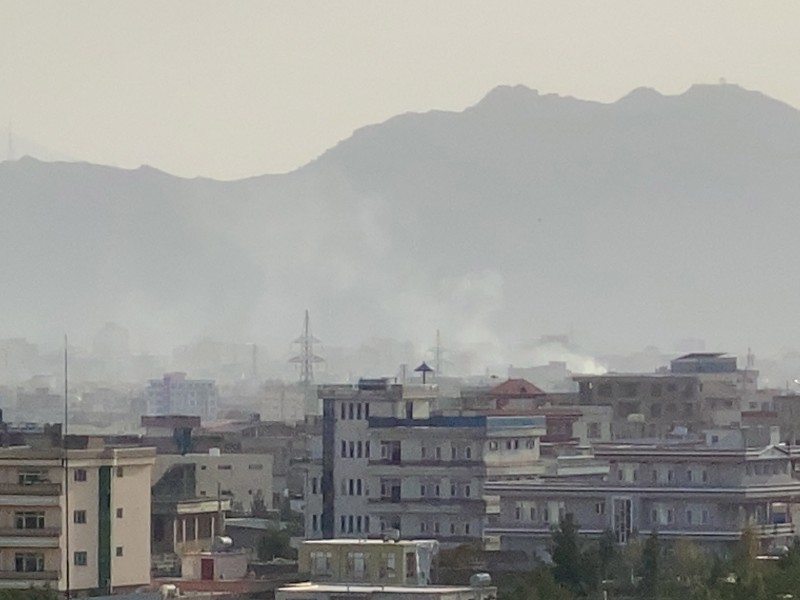 Dos explosiones sacudieron Kabul durante el domingo