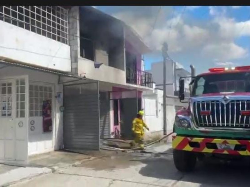 Dos incendios en Tuxtla Gutiérrez: de pastizales y casa habitación.
