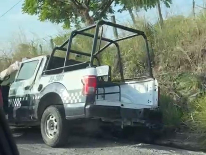 Dos lesionados en volcadura de patrulla