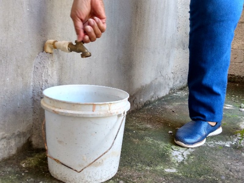 Dos meses sin agua en la colonia Juventud