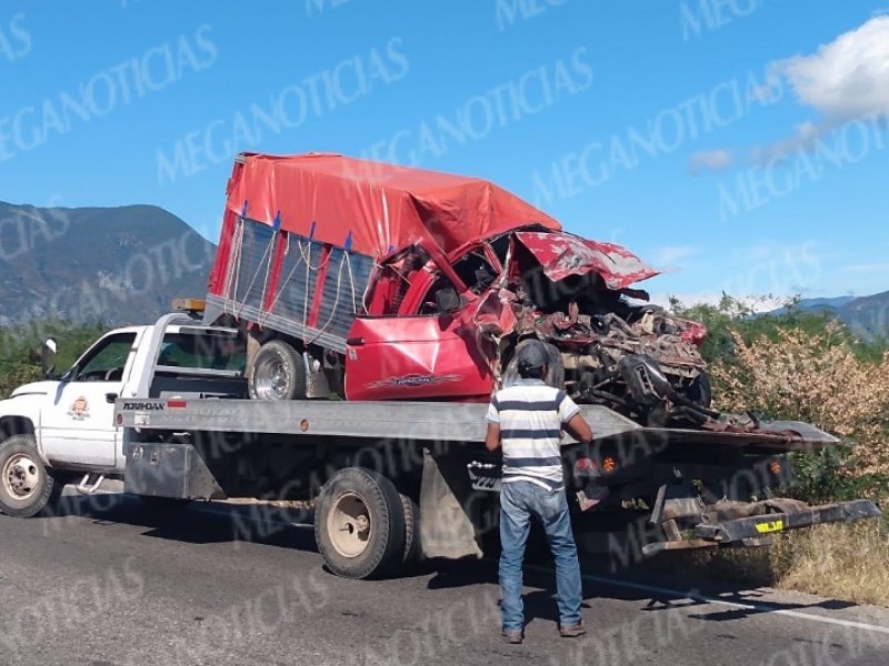 Dos muertos en accidente tramo Jalapa del Marqués-Tehuantepec