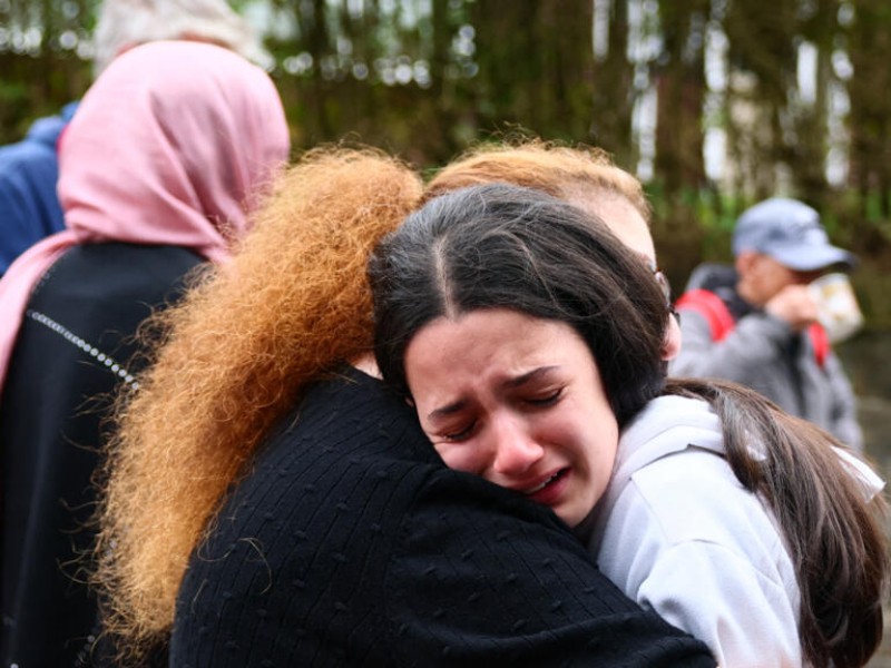 Dos muertos por apuñalamiento y atropello en sinagoga de Manchester