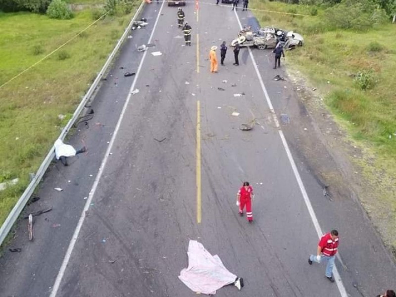 Dos muertos tras accidente en la carretera Tlaxco-Tejocotal