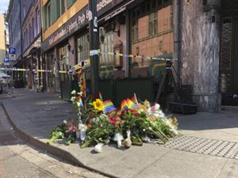 Dos muertos y 21 heridos tras tiroteo en Oslo