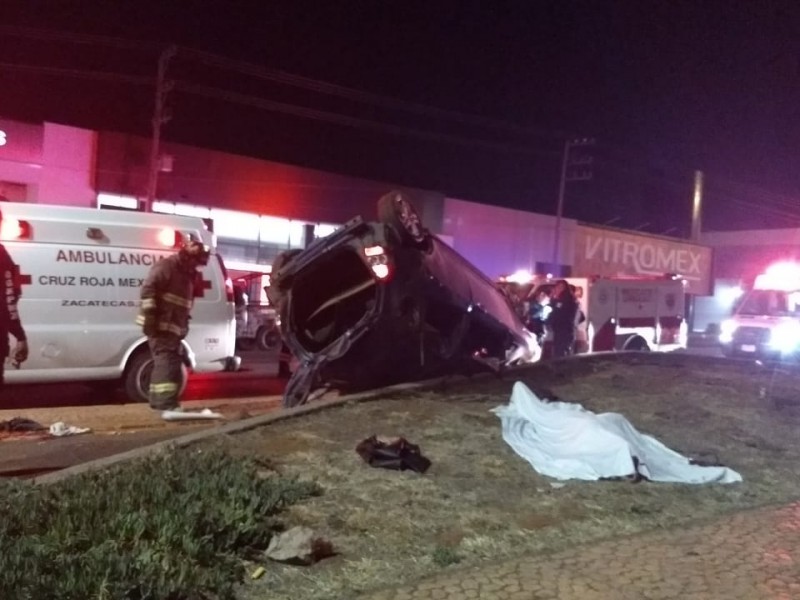 Dos muertos y cuatro lesionados tras fuerte accidente