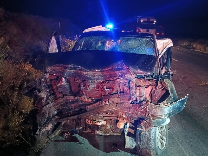 Dos muertos y dos heridos deja volcadura en Río Grande