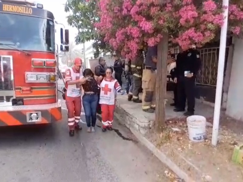 Dos personas lesionadas dejó incendio de casa en La Olivares