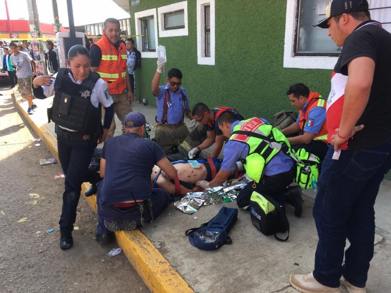 Dos personas lesionas por explosión de pirotecnia