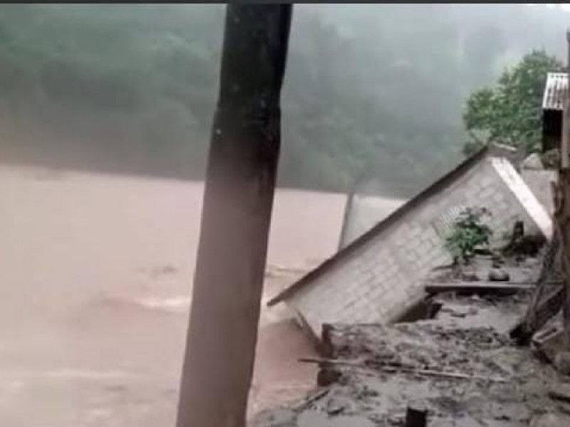 Dos viviendas colapsan en Pantelhó