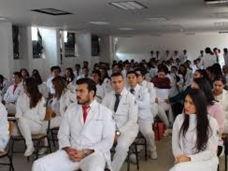 Dotarán de agua potable a la facultad de medicina Tangancícuaro