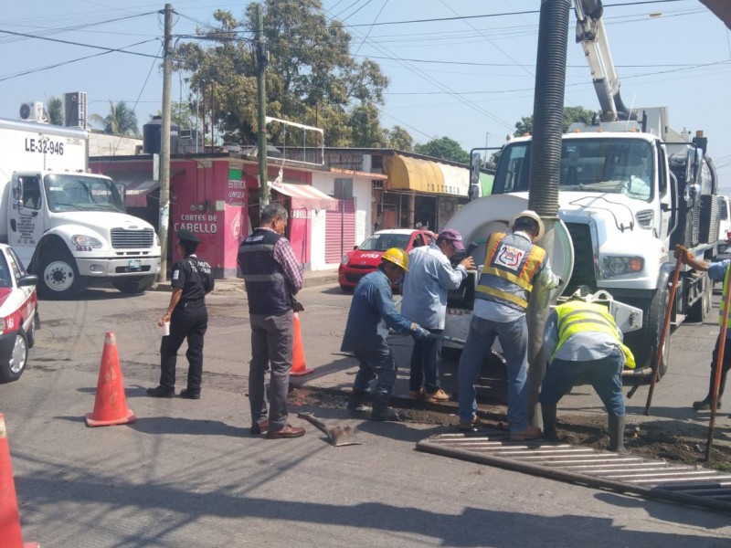 Drenes pluviales arrojan una tonelada de basura: CAEV Tuxpan