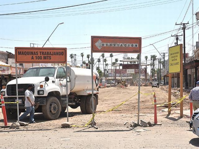 Dueños de comercios se ven severamente afectados por obras