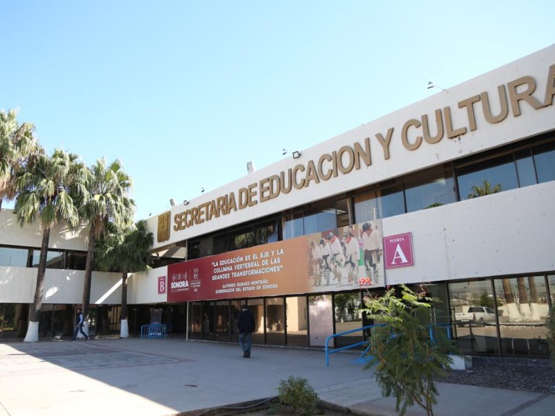 Durazo aclara irregularidades en la SEC y niega persecución política