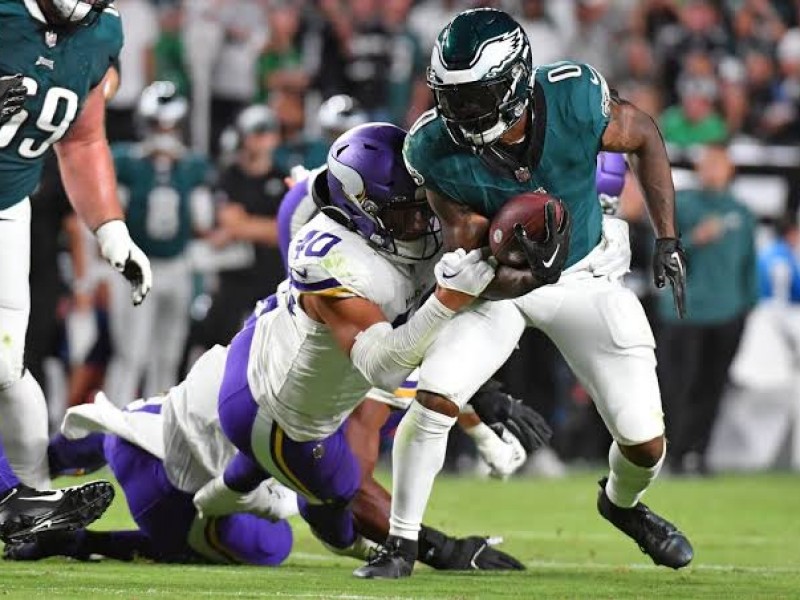 Eagles 34-28 Vikings. Hurts y Swift brillaron con Philadelphia