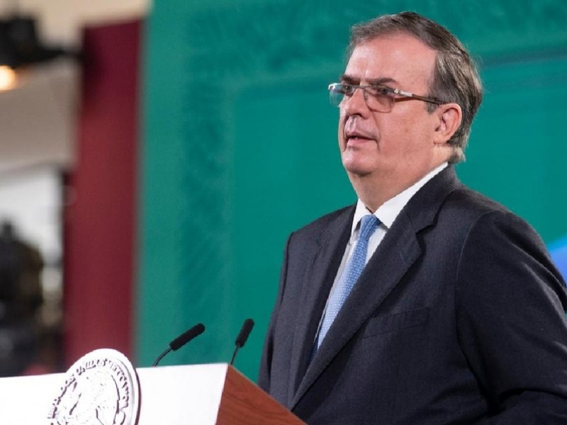 Ebrard se pone a disposición de las autoridades