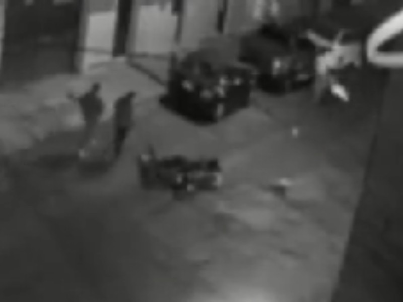 Ebrio, en sentido contrario y prófugo: atropella a motociclista y sigue impune