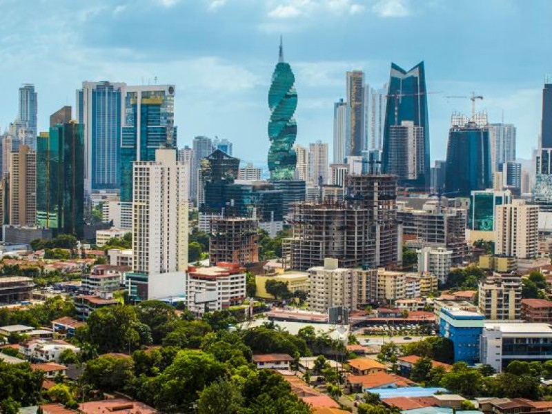 Economía de Panamá crecerá al menos un 5% en 2022