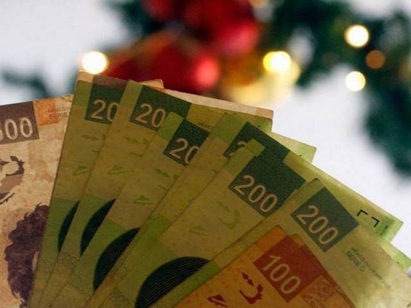 Economistas recomiendan cuidar las finanzas ante cuesta de enero