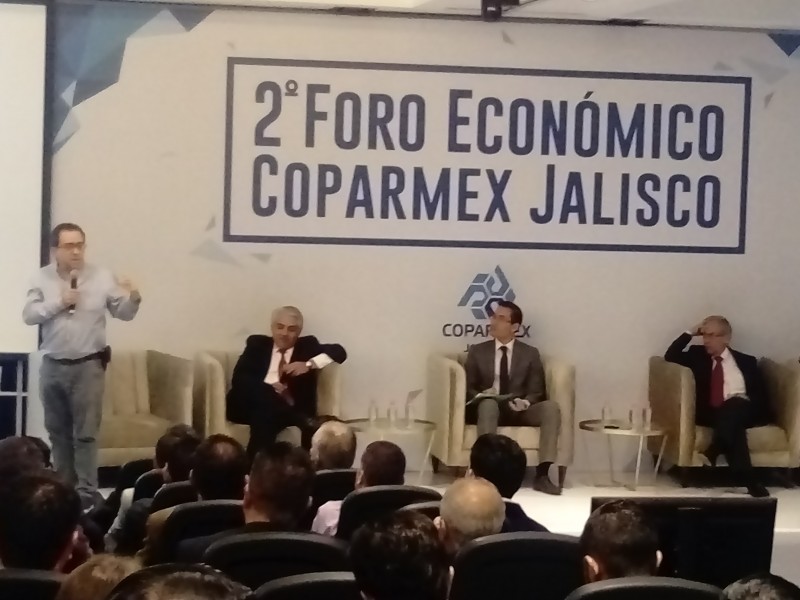 Economistas ven panorama difícil para México en 2019