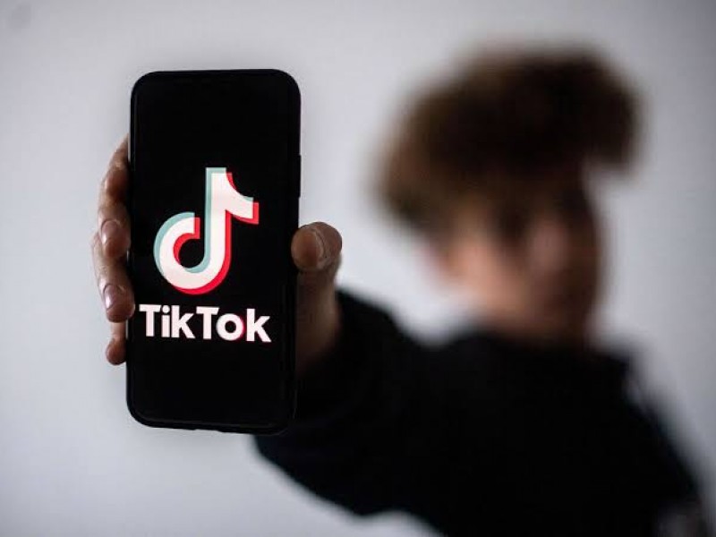 Educación pedira a TikTok retirar retos de redes sociales