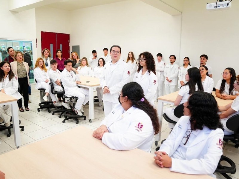 Educación y salud se fortalecen con Aula Dinámica UES