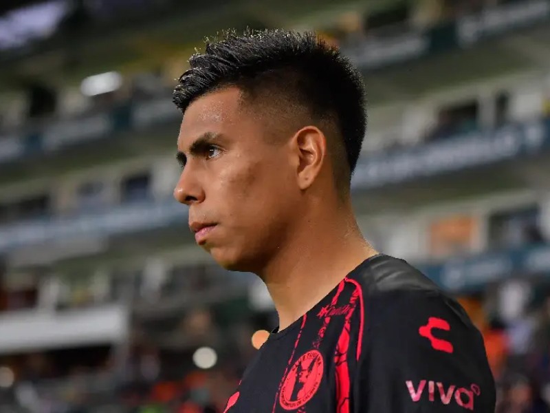 Efraín Álvarez cerca de llegar a Chivas