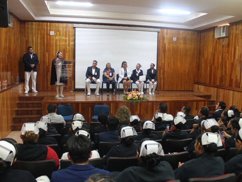 Egresan nuevos profesionales de enfermería del Hospital Aurelio Valdivieso