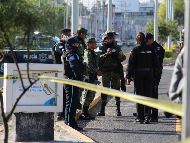 Ejecutan a balazos a ex federales en Celaya