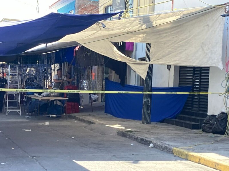 Ejecutan a hombre en tianguis de la Línea de Fuego en León