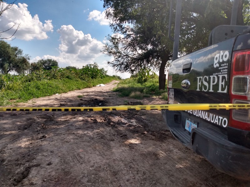 Ejecutan a mujer en camino de terracería