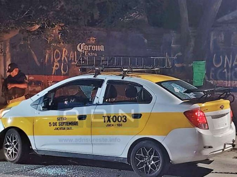 Ejecutan a taxista del sitio “5 de Septiembre” en Juchitán de Zaragoza Ejecutan a taxista del sitio “5 de Septiembre” en Juchitán de Zaragoza