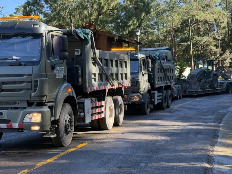 Ejército despliega 600 elementos y maquinaria pesada en la Sierra Gorda
