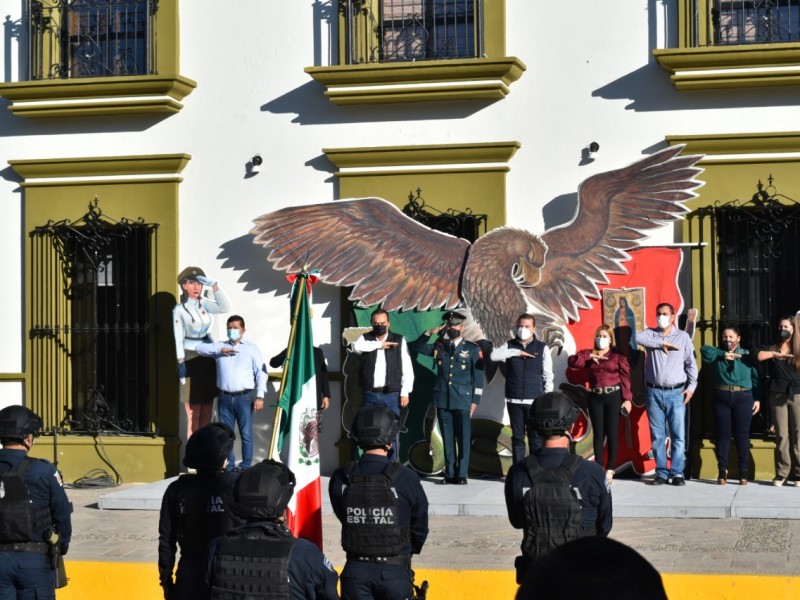 Ejército de manteles largos en San Ignacio