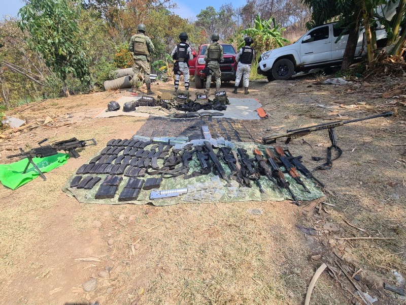 Ejército Mexicano asegura armamento de grueso calibre en Uruapan