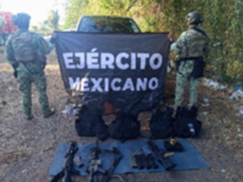 Ejército Mexicano asegura vehículo y municiones en Culiacán