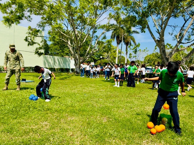 Ejército y estudiantes conviven en rally deportivo