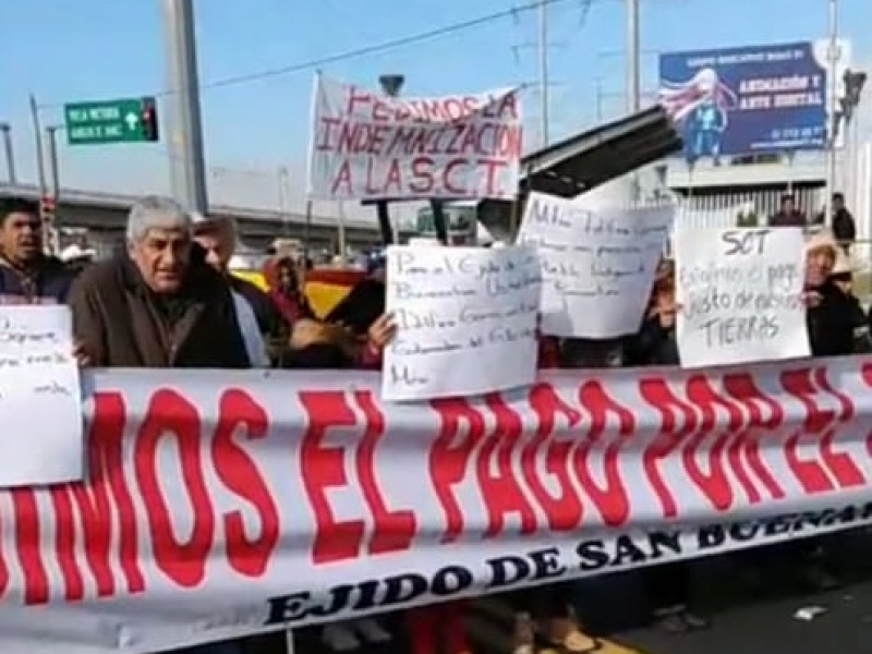 Ejidatarios bloquean Las Torres y Venustiano Carranza