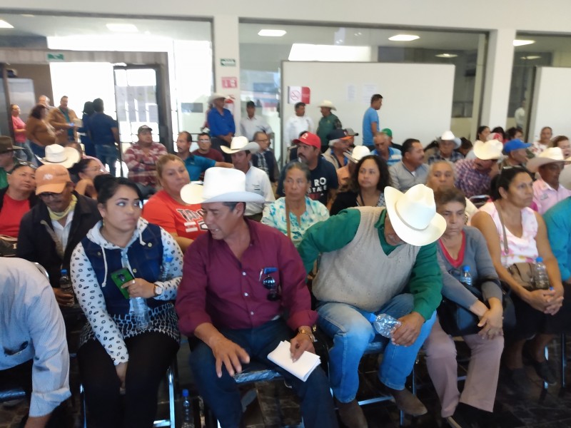 Ejidatarios protestan por cobro para Jefaturas de Cuartel