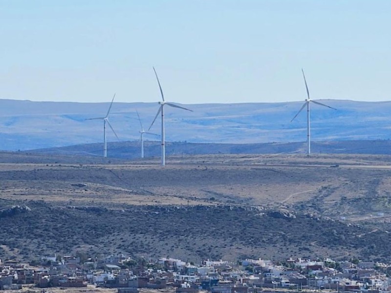 Ejidatarios se manifiestan afuera del parque eólico y denuncian a Zacatecas Wind