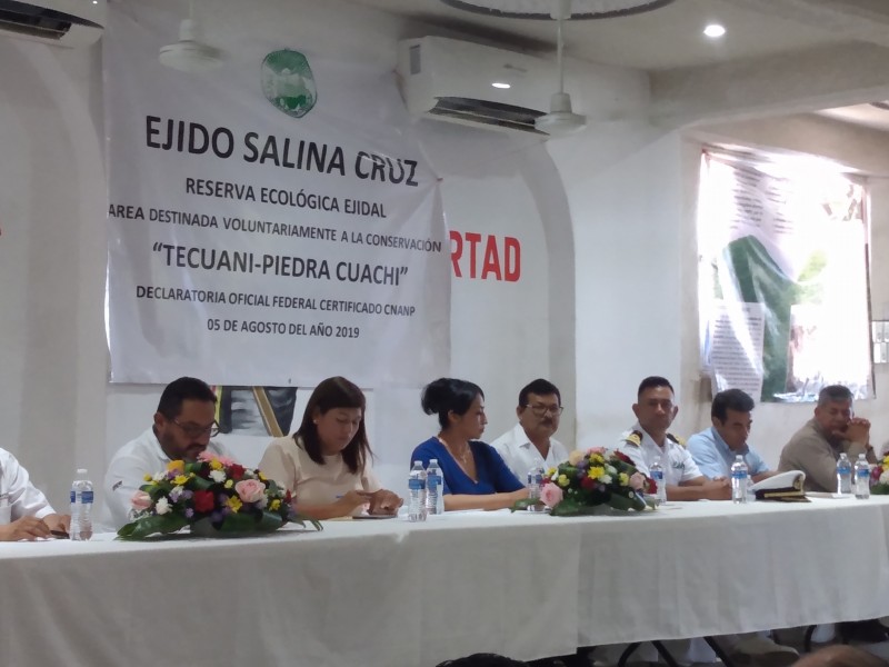 Ejido Salina Cruz recibe certificado por Reserva Ecológica