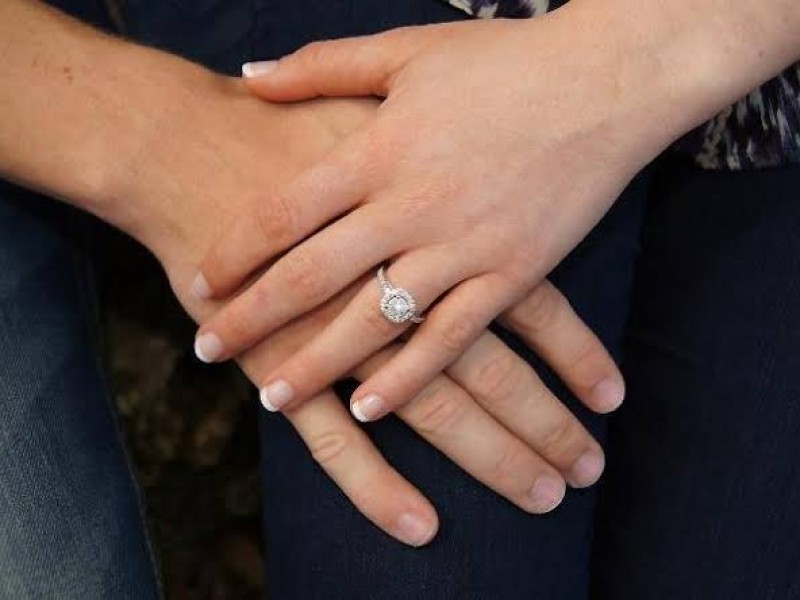 El anillo de compromiso, su tradición y su significado