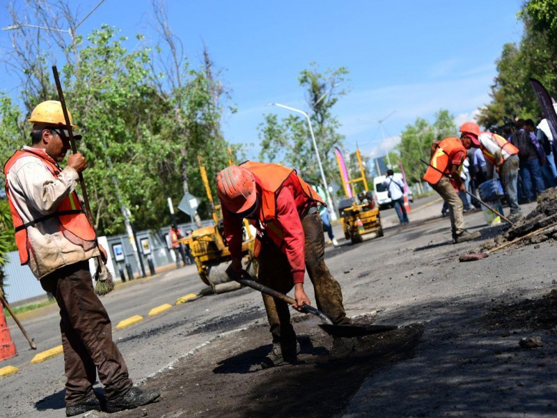 Buscan reforzar labor de bacheo en Puebla